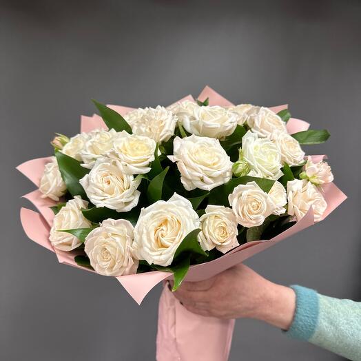 19 Пионовидных кустовых мини роз