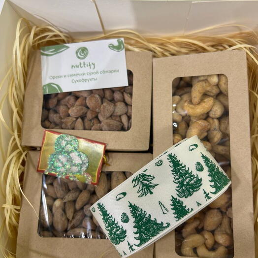Set spicy nuts