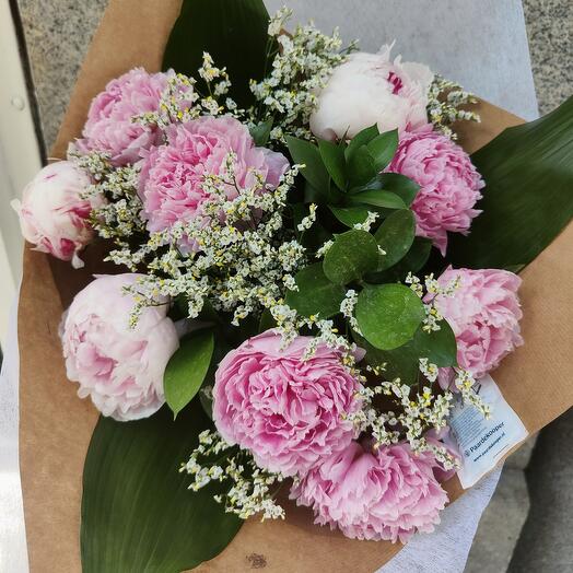 Bouquet peonias