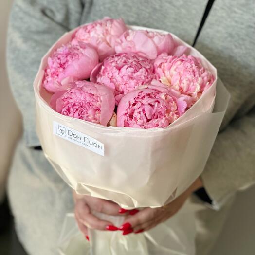 Розовые пионы 7 шт