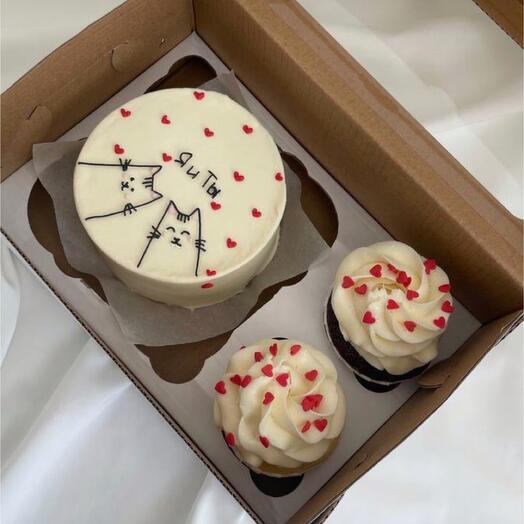 Наличие подтверждено 3 мин. назад Сладкий набор «Я и ты» бенто + капкейки