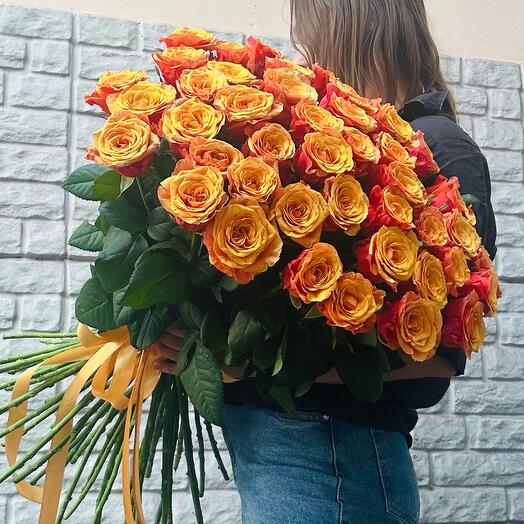 Букет из 45 ярких роз