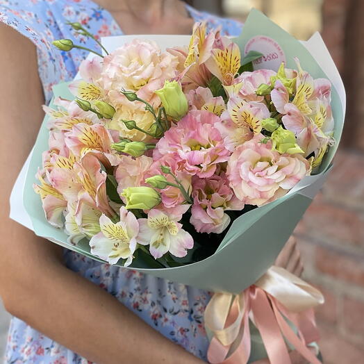Alstromerias and eustoma