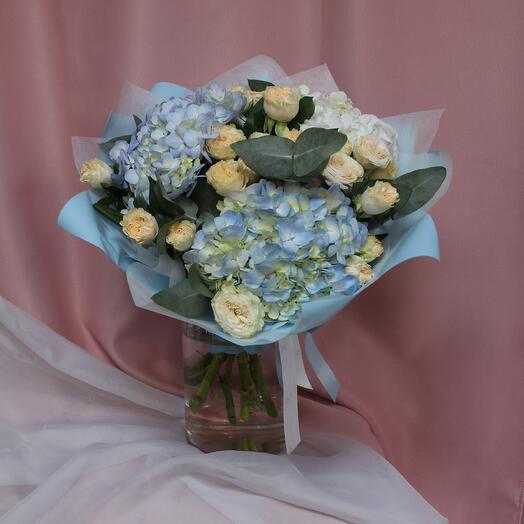 Ramo de rosas pioneras