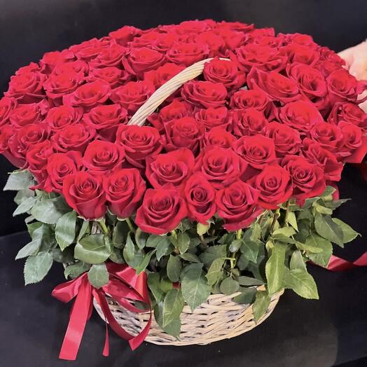 100 red roses in basket