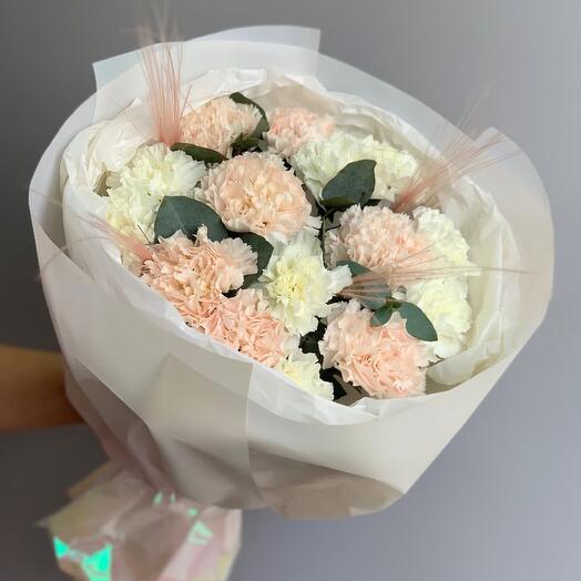15 диантусов с ковылем