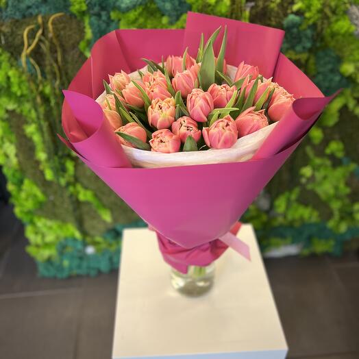 Тюльпаны пионовые