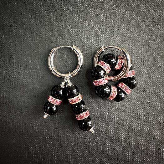 Серьги на кольцах с черными бусинами и розовыми вставками, Black ring