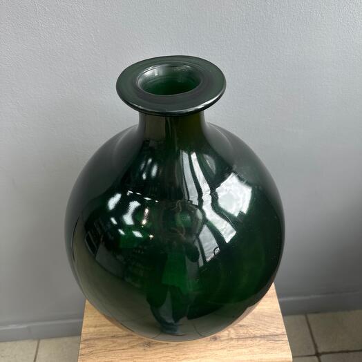 Большая интерьерная ваза из стекла