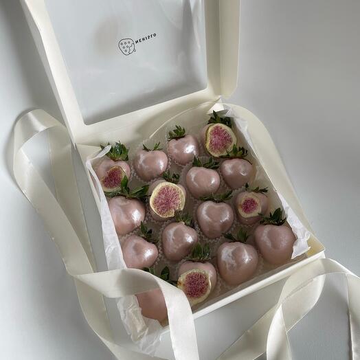 Клубника в шоколаде жемчужный набор подарок на Новый год