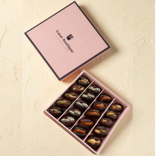 Classic Collection Stuffed Dates Medium Box 20pcs