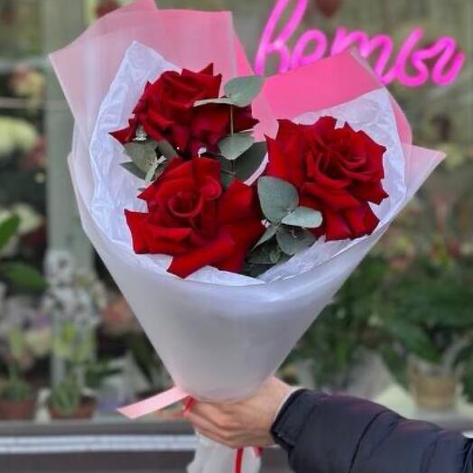 Красные французские розы с эвкалиптом♥️ да