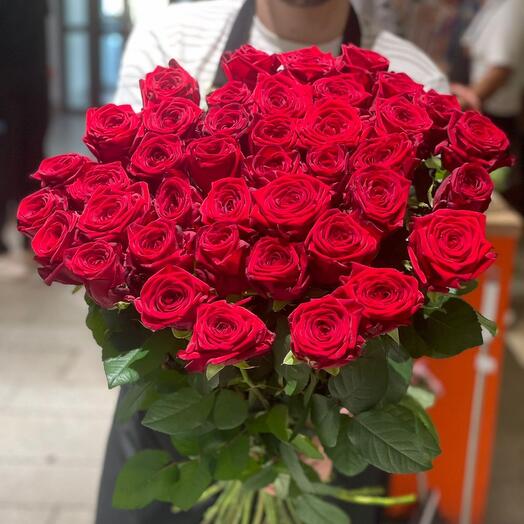 Букет красных роз 41 шт