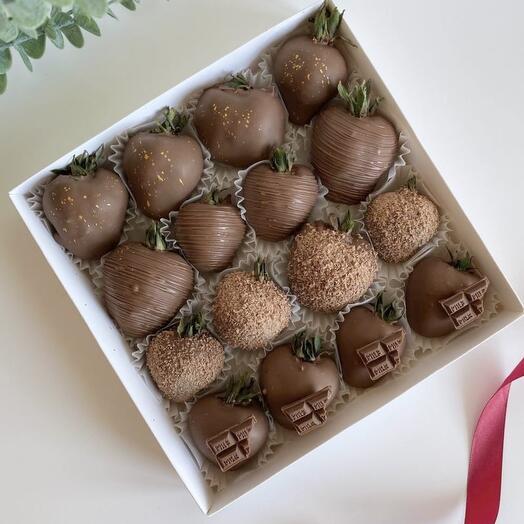 Клубника в шоколаде для любимой девушки, жены, подруги