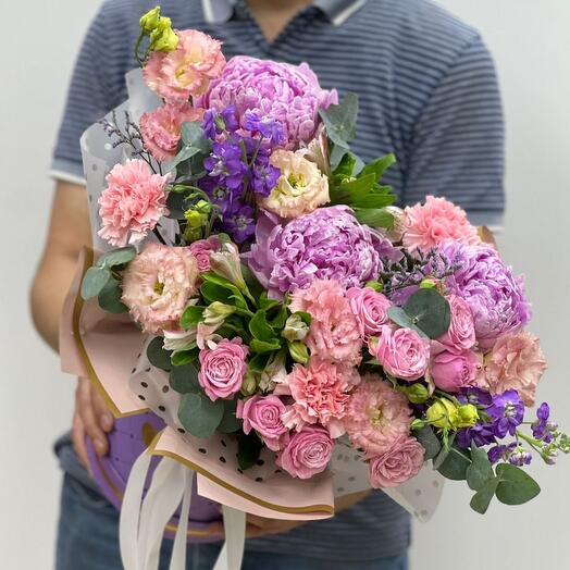 Цветы в коробке🥰🥰🥰