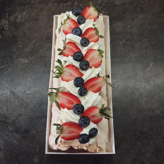 Рулет Меренговый Ягодный