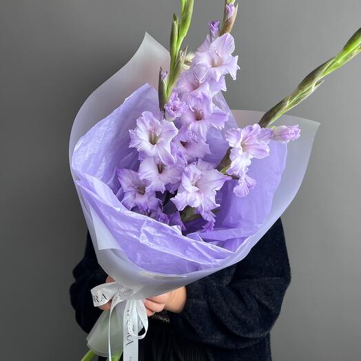 Букет из 3 сиреневых гладиолусов