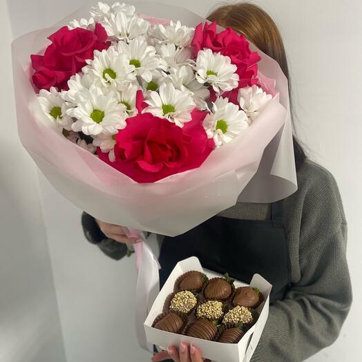 КОМБО КЛУБНИКА И БУКЕТ