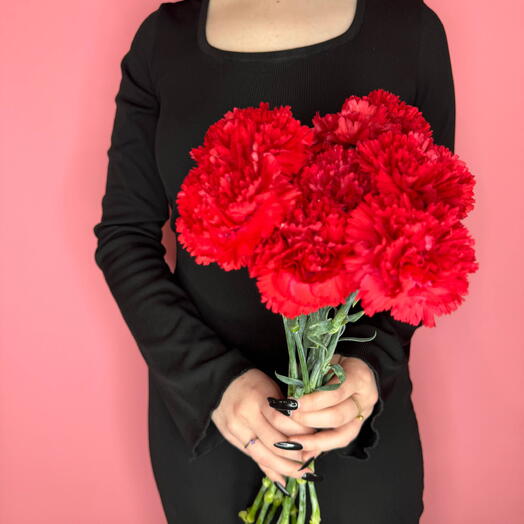 Букет 2128 | 10 красных гвоздик для траурных мероприятий