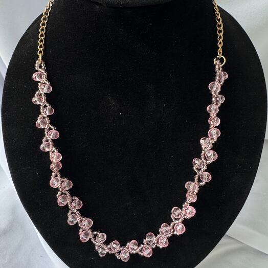 Колье "Веточки", светло-розовое