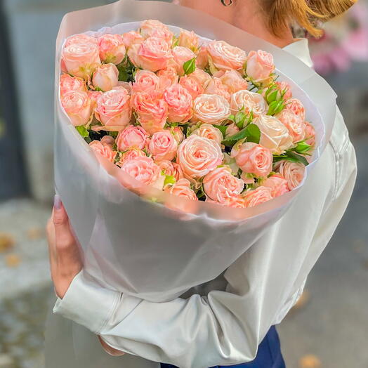 10 spray roses Madam Bombastic