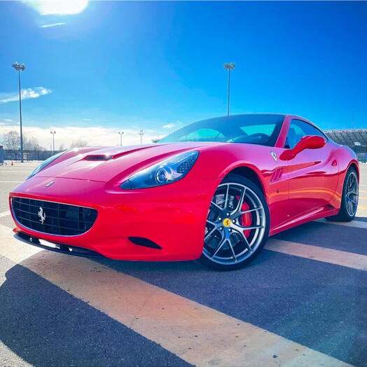 🎀Заезд на Ferrari California За рулем 1 сеанс 💝