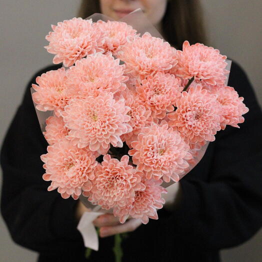 3 веточки нежной кустовой хризантемы