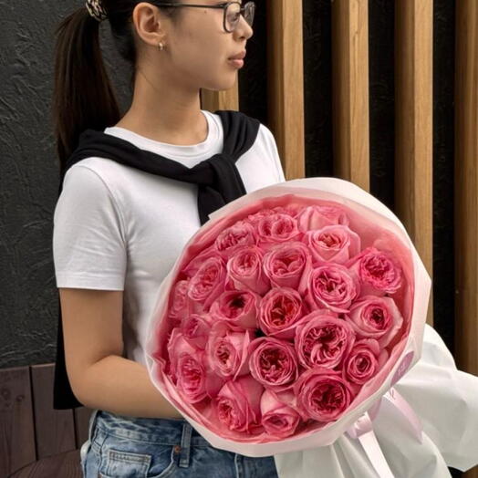 Букет из пионовидных роз