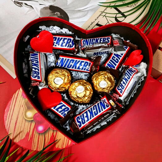 Сладкое поздравление M