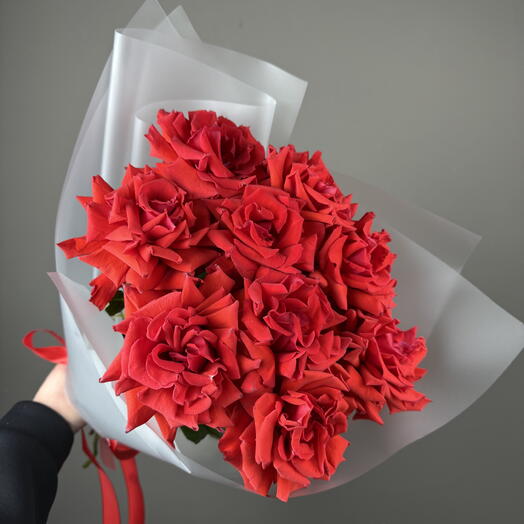 Французские алые розы (9 шт)