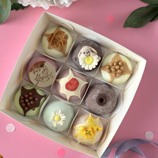 Набор пирожных Моти «8 марта» 9 штук