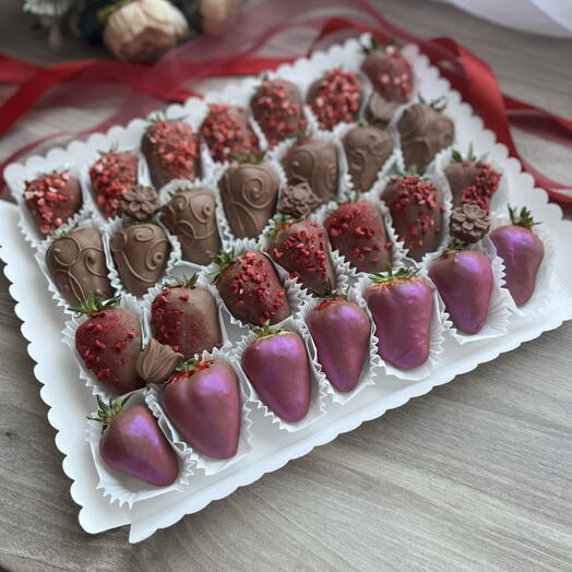 Большой набор клубники