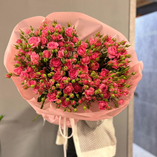 Букет из кустовых роз