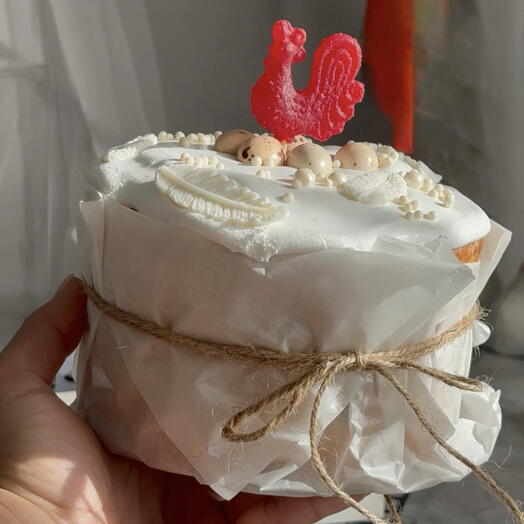 Кулич дрожжевой с начинкой