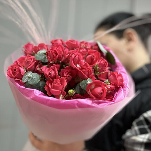 Букет кустовых роз