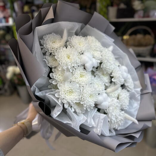 Букет из пяти хризантем 🌿