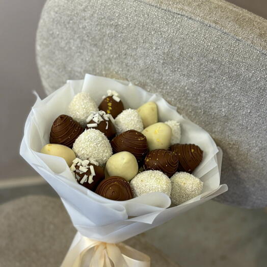 Elegant White Chocolate   Coconut Truffle Bouquet