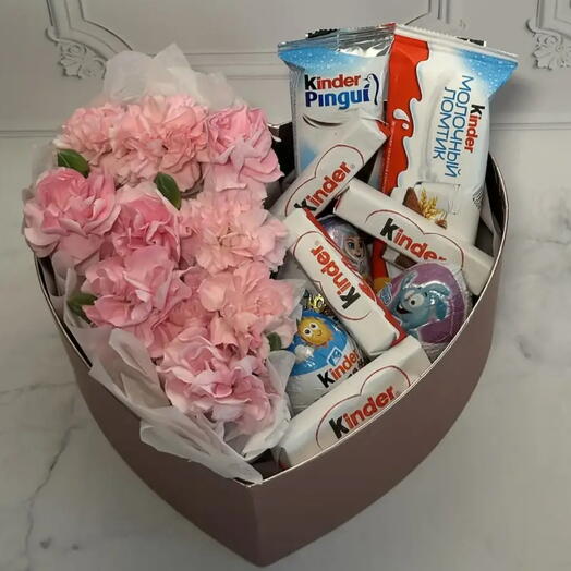 Цветы + Kinder в коробке
Школа,выпускной, учитель, звонок
