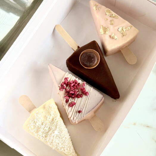 Чизкейки на палочке ассорти