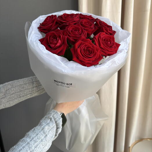 Красные розы 9 шт