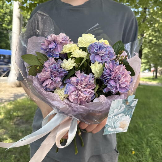 Букет комплимент гвоздик