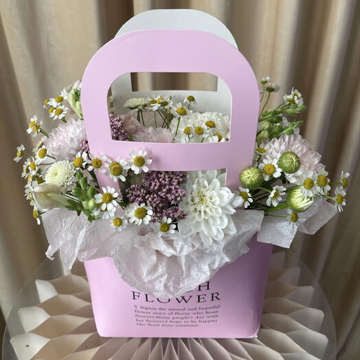 Хризантема с ромашкой в сумочке 🌼
