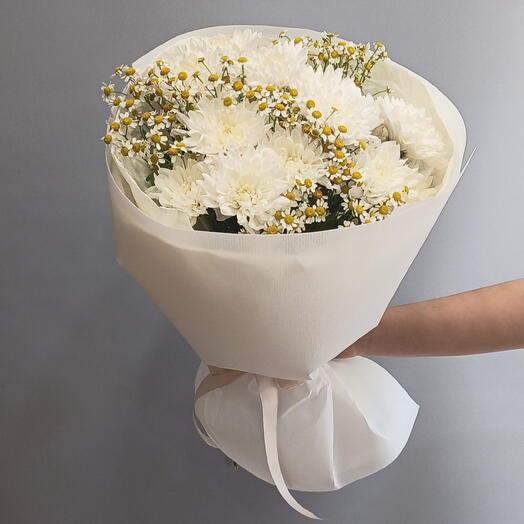 Букет с ромашкой