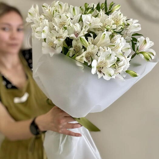Букет из белых альстромерий 9 шт