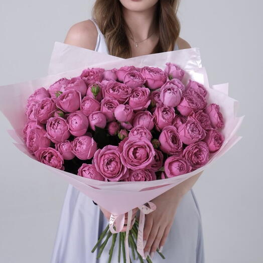 Pink Bombastic Spray roses