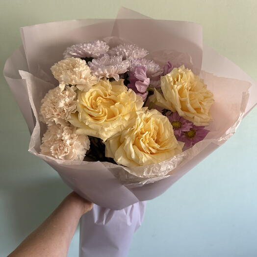 Авторский букет 💐 розы, космея, диантусы, хризантема