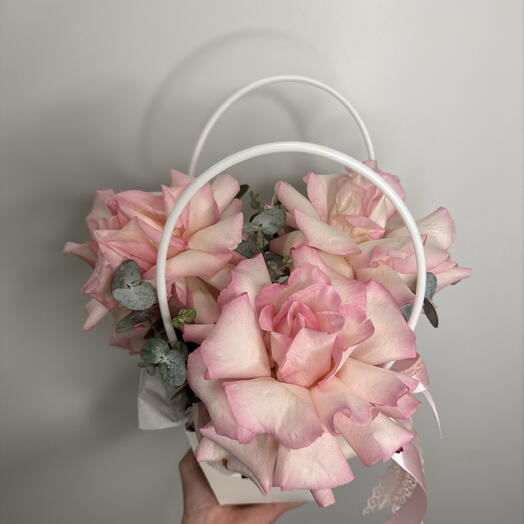 сумочка с французскими розами bloom room