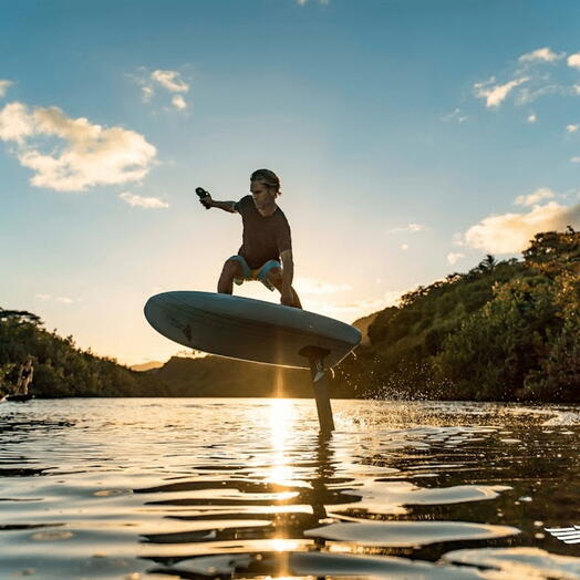 Полет над водой на серфдоске с мотором 20 минут