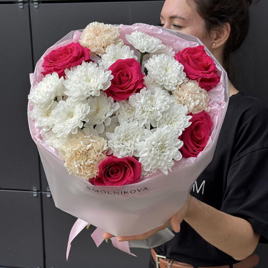 Букет для любимого учителя 😍/ хризантемы , диантусы и ароматные розы