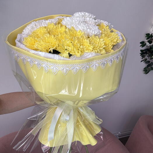 букет из кустовой хризантемы